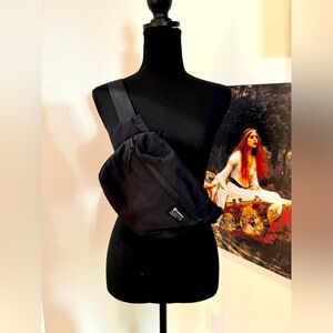 LuluLemon bum bag crossbody - great condition